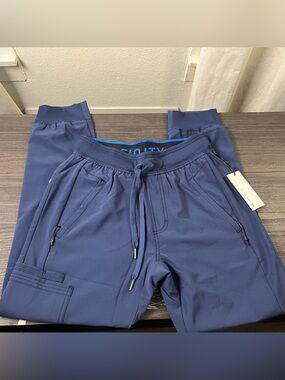 NFINITY Men women Performance Jogger Scub Pants in Navy Blue NWT size small